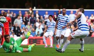 但危机中往 但危机中往